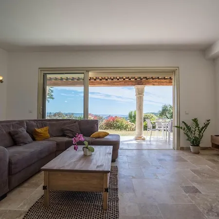 L'esterel Avec Piscine Vue -mandelieu 06210- 6 Pers Holiday home Frejus